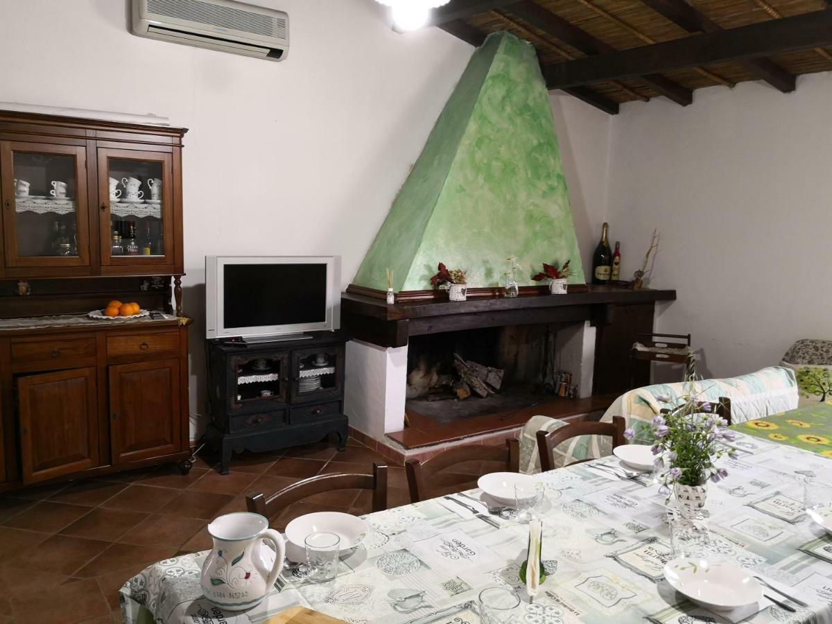 Villa L'Oleandro Ольена Экстерьер фото